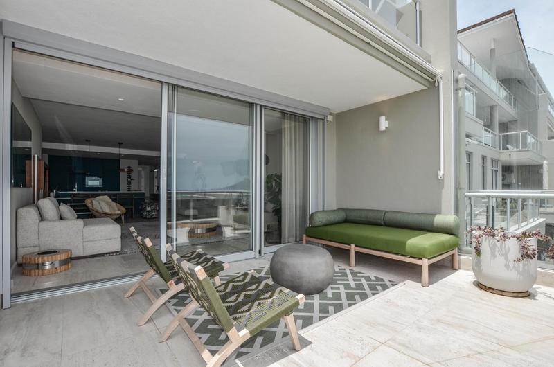 To Let 2 Bedroom Property for Rent in Dolphin Beach Western Cape